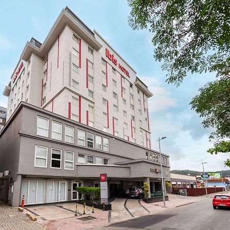 Ibis Joinville Exterior foto
