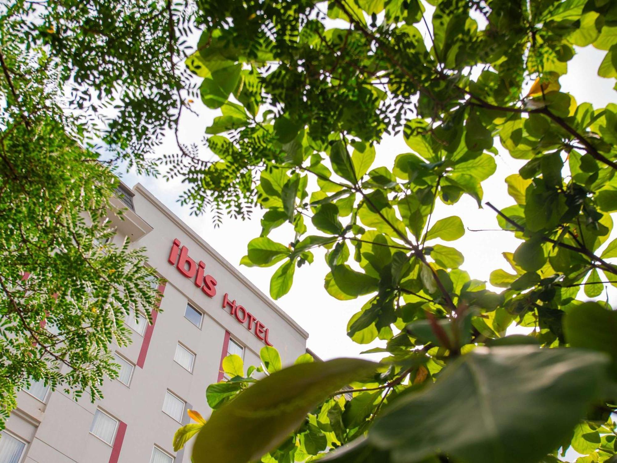 Ibis Joinville Exterior foto