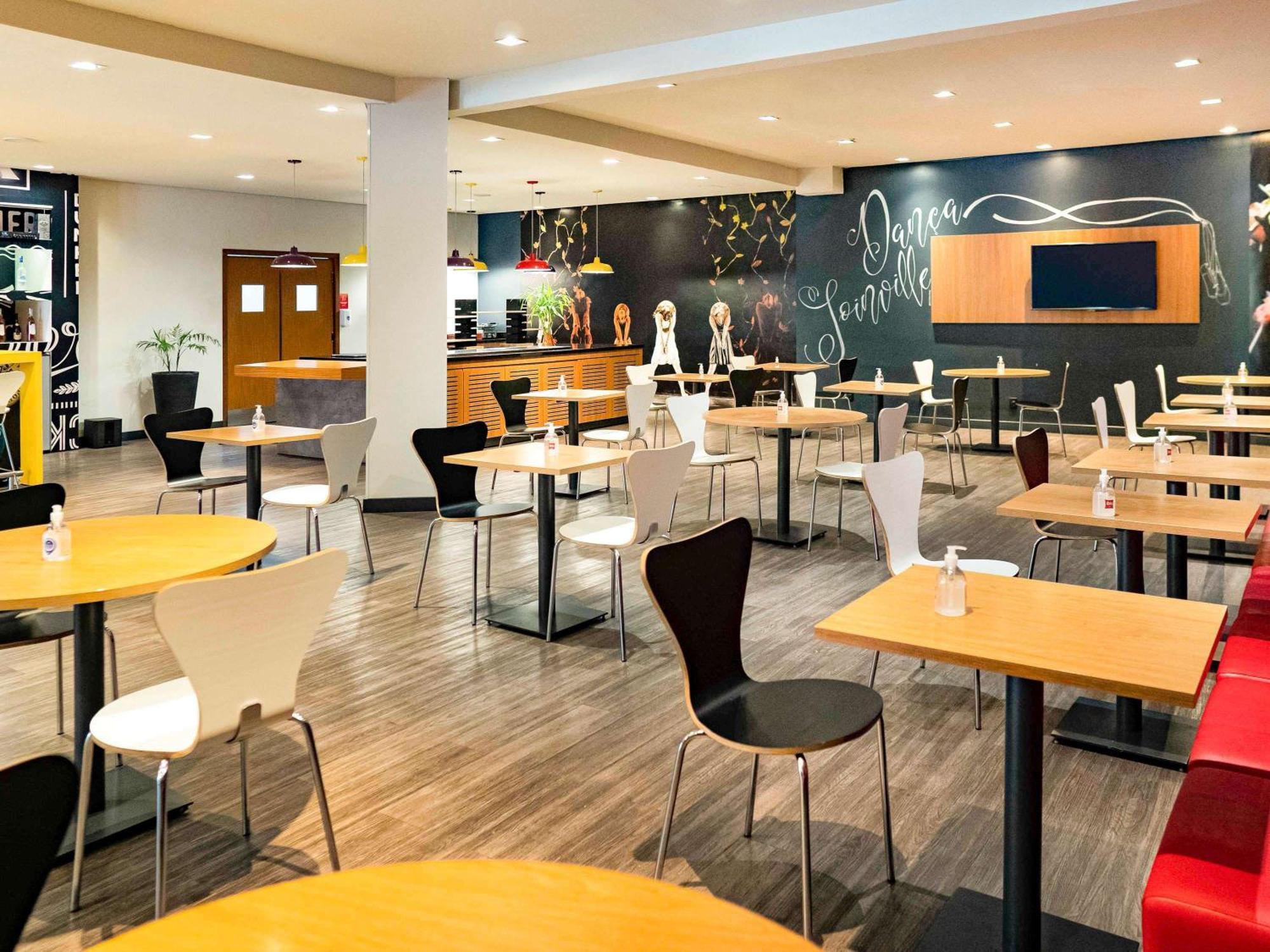 Ibis Joinville Exterior foto